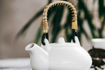 Imagen de una tetera, accesocios para té